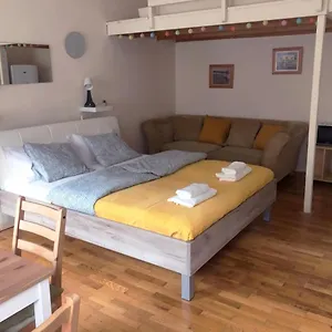 Apartman V57 Oktogon, Budapest