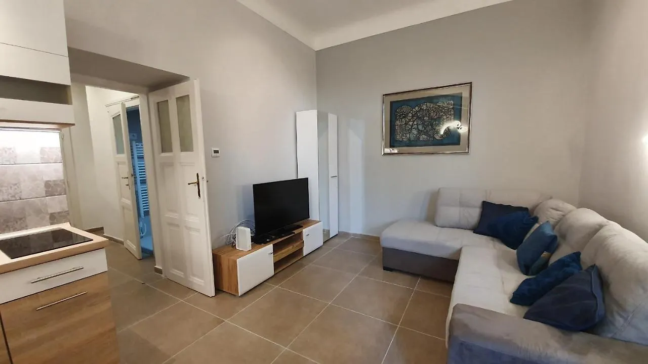 Modern Parkside Garden View Apartment 부다페스트