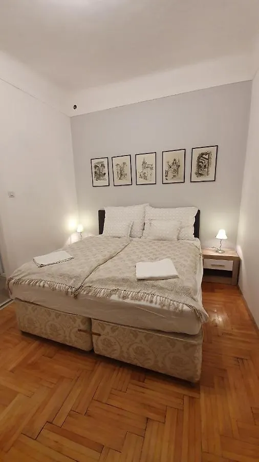 Modern Parkside Garden View Apartment 부다페스트 헝가리