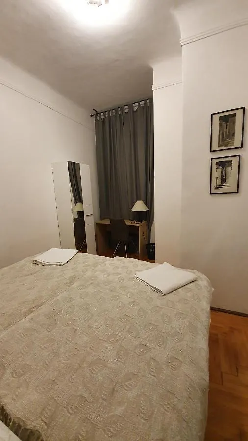 Modern Parkside Garden View Apartment 부다페스트 0*,