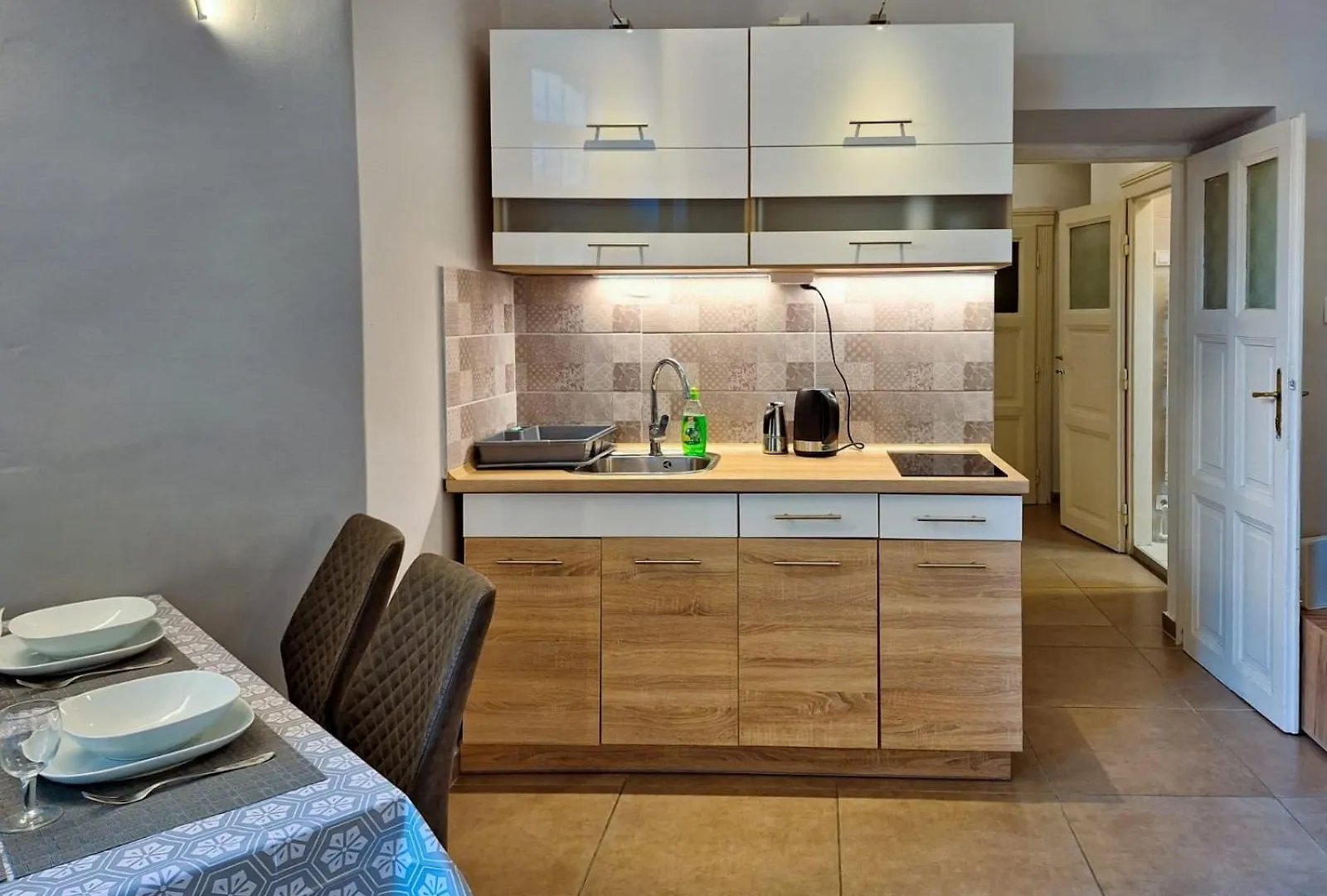 Modern Parkside Garden View Apartment 부다페스트