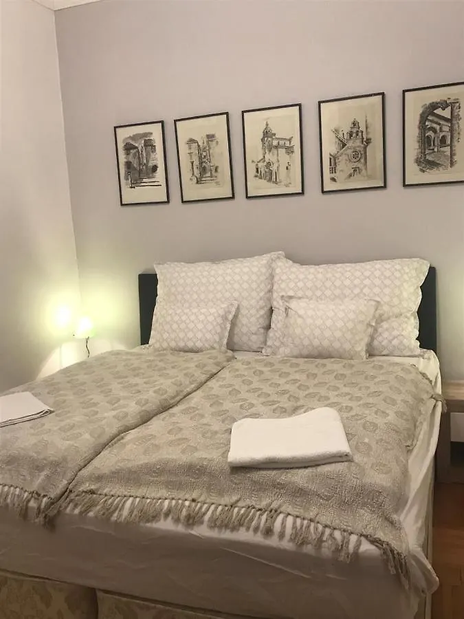 Modern Parkside Garden View Apartment 부다페스트 0*,  헝가리